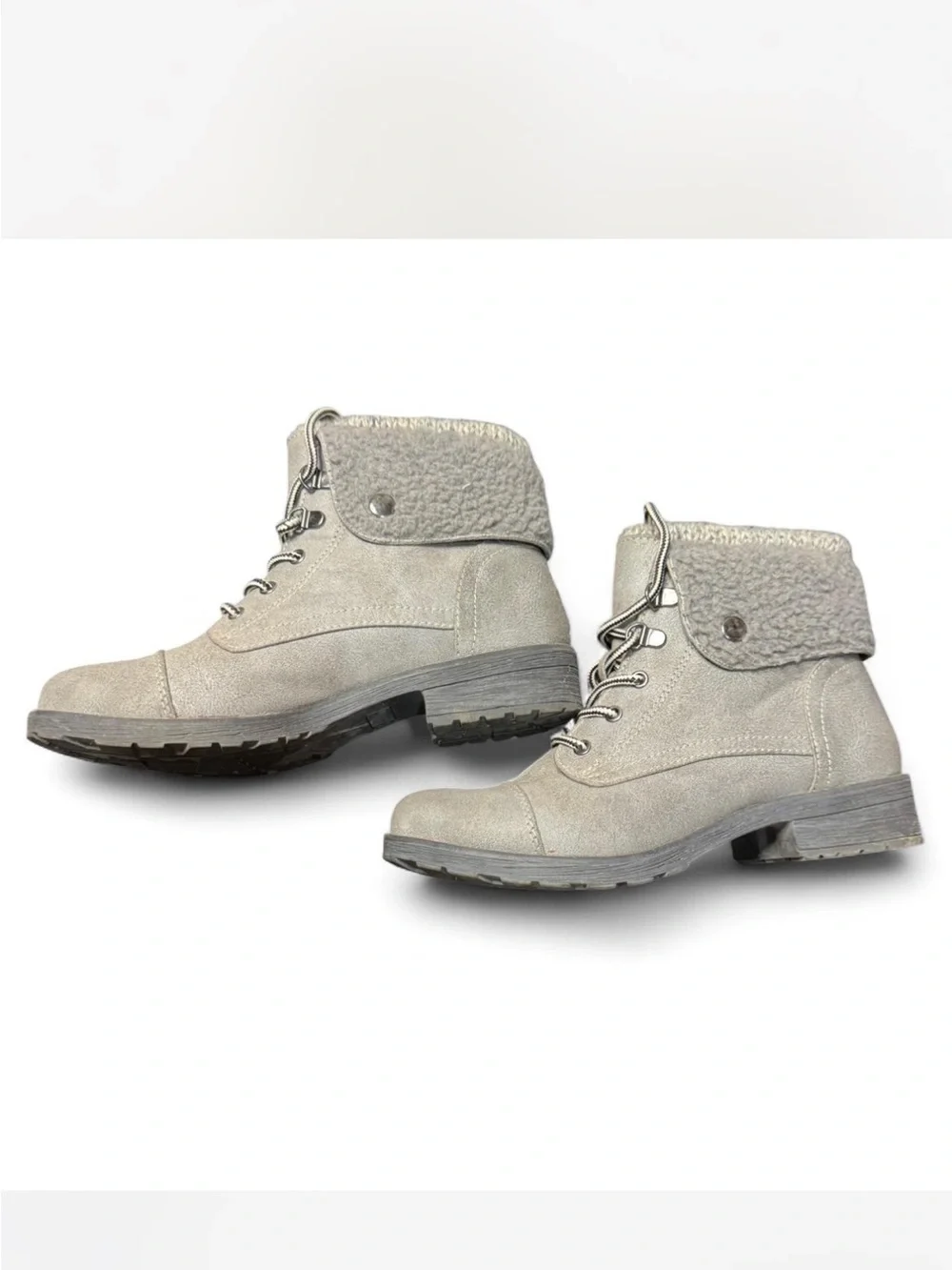 White Mountain Fold-Over Lace-Up Ankle Boots in Light Gray
